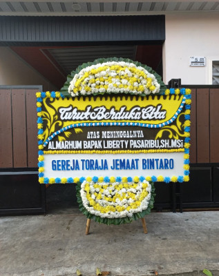 Papan Bunga Duka di Pontianak Selatan