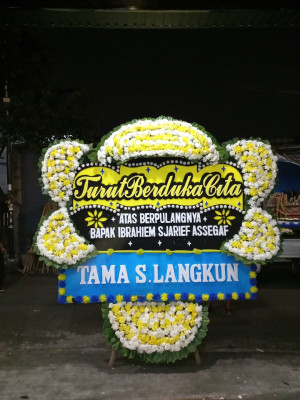 Papan Bunga Duka di Pontianak Selatan